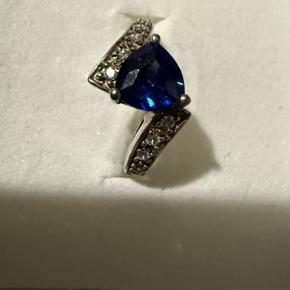 Sterling silver sapphire ring